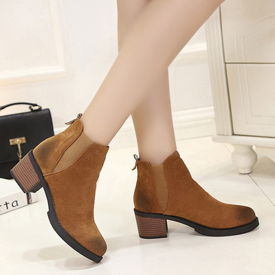 2017秋季必備 切爾西粗跟馬丁靴，學生百搭時尚之選